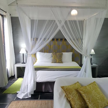 Hornbill House Self Catering Accommodation Hermanus Ngoại thất bức ảnh