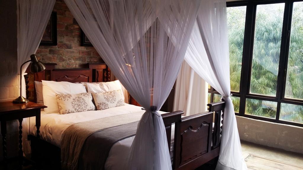 Hornbill House Self Catering Accommodation Hermanus Phòng bức ảnh