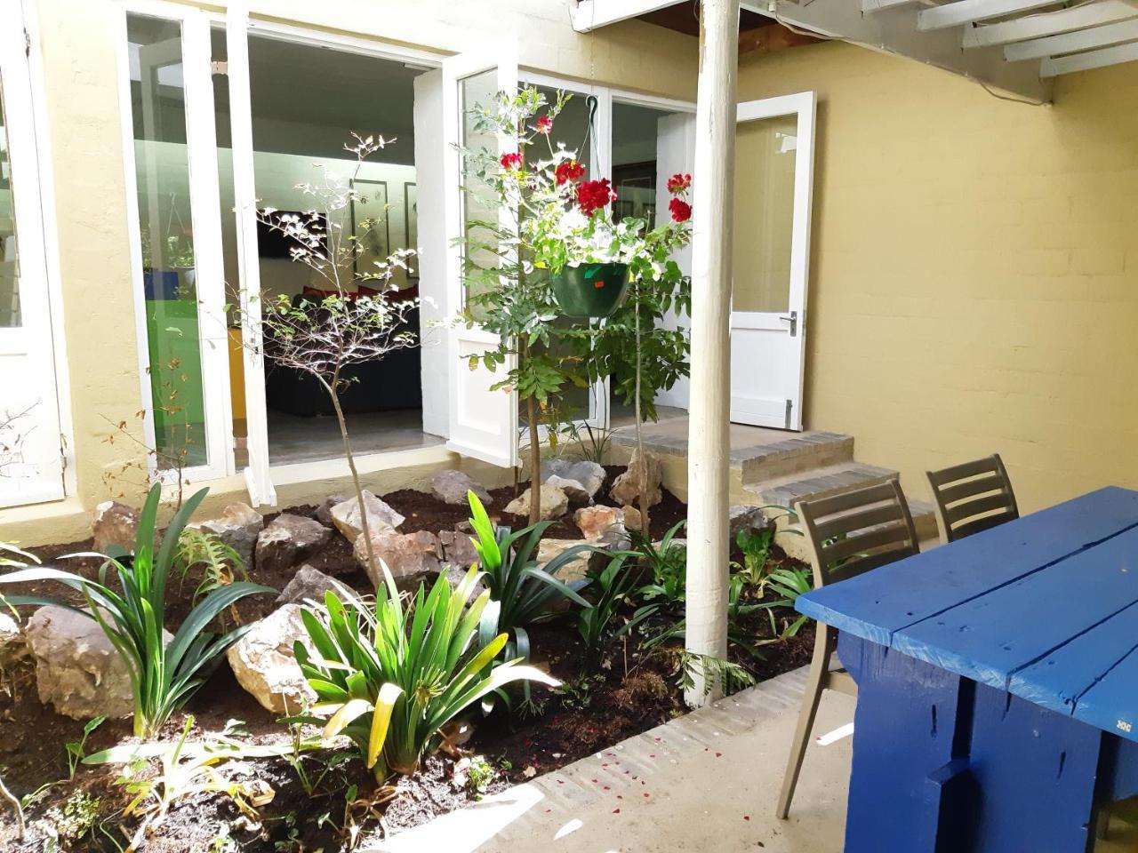 Hornbill House Self Catering Accommodation Hermanus Ngoại thất bức ảnh