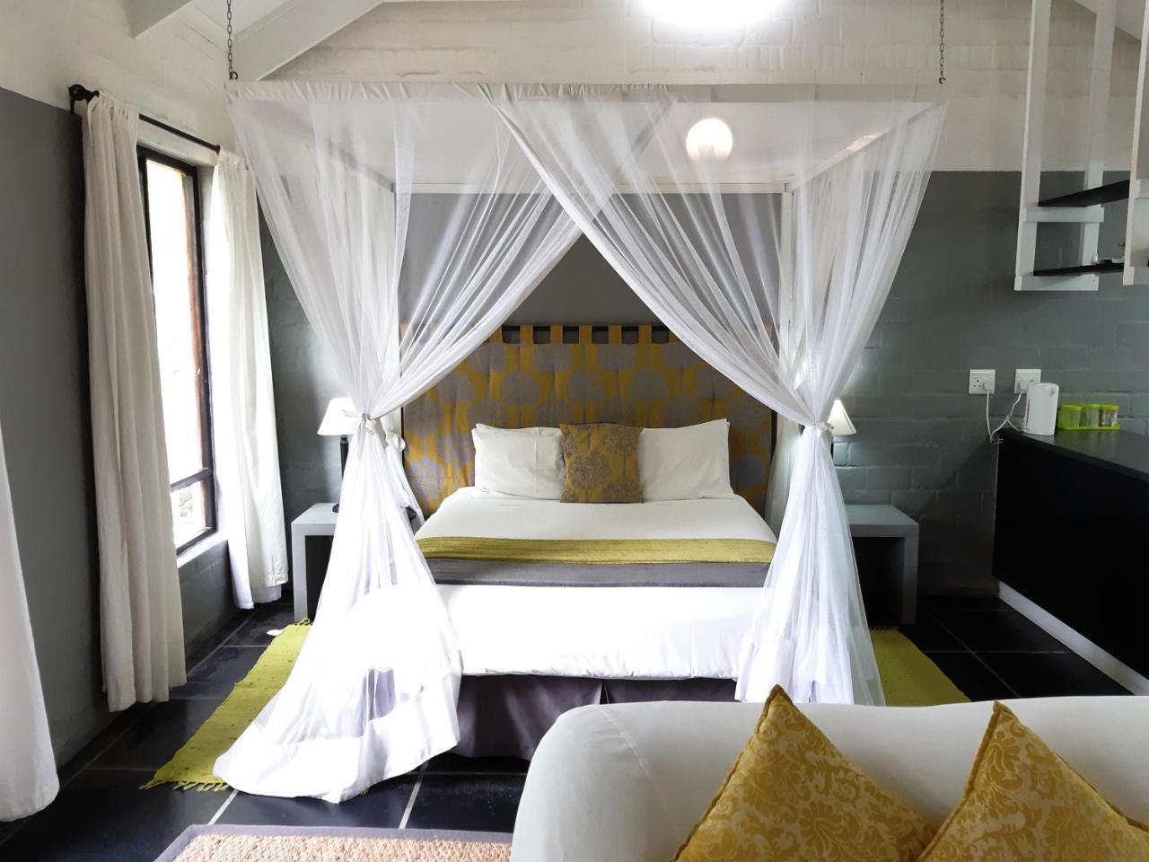 Hornbill House Self Catering Accommodation Hermanus Ngoại thất bức ảnh