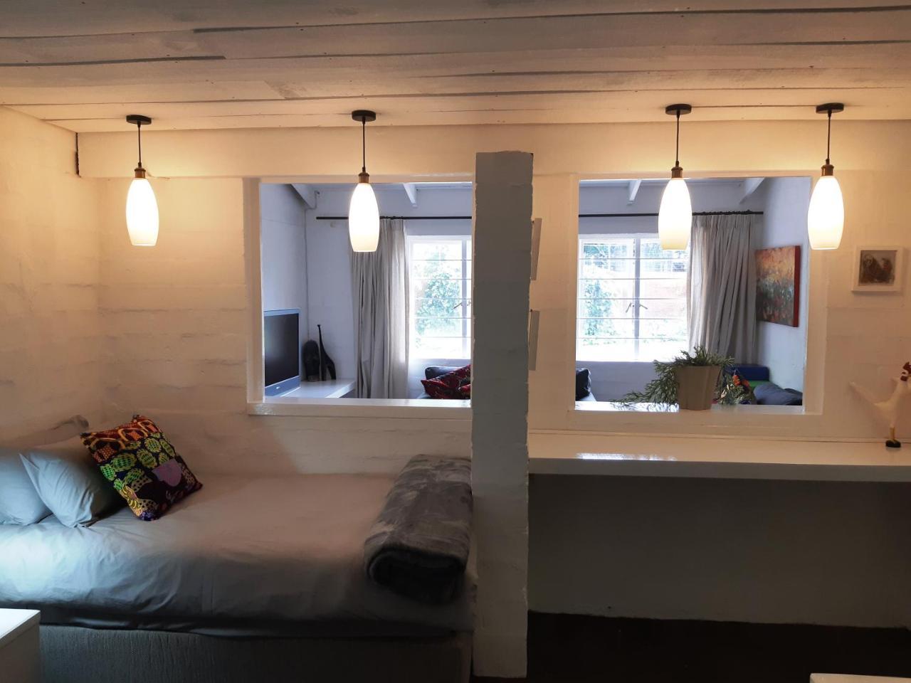 Hornbill House Self Catering Accommodation Hermanus Ngoại thất bức ảnh